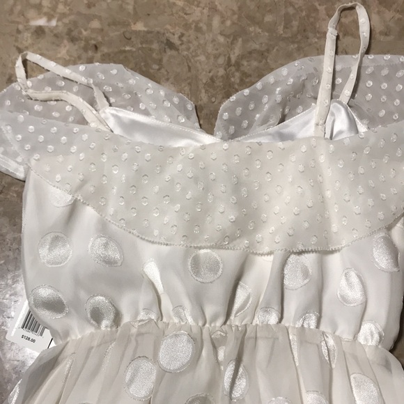 JessicaSimpsonCollection - Picture 8 of 9